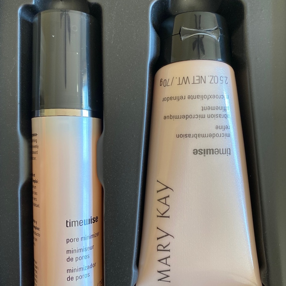 Microdermabrasion refine and pore minimizer